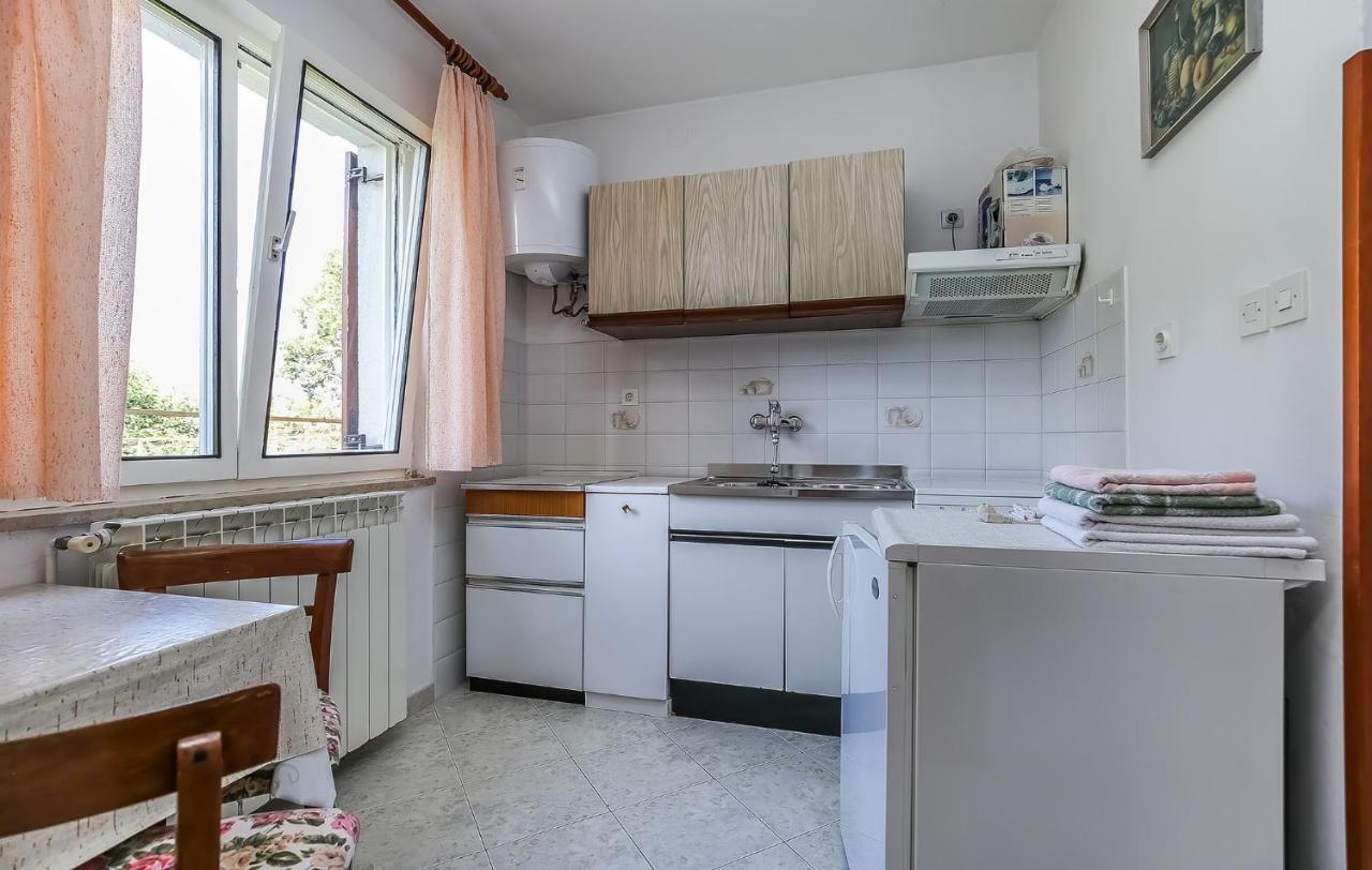 Ana Apartment โปเรช ภายนอก รูปภาพ