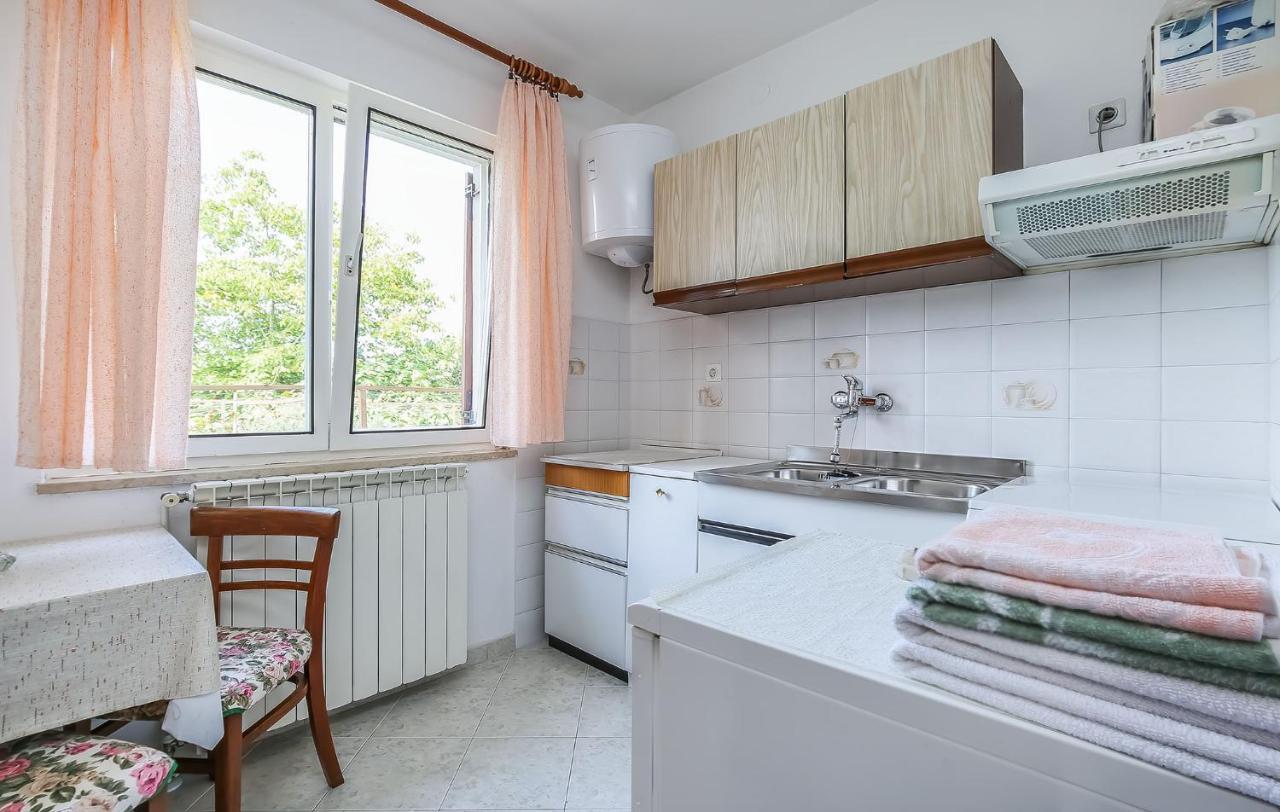 Ana Apartment โปเรช ภายนอก รูปภาพ